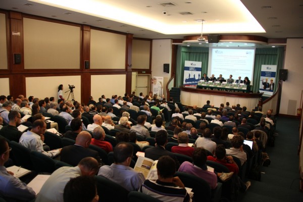 Convegno_auto_elettrica_futuro_e_soluzioni_per_ricarica