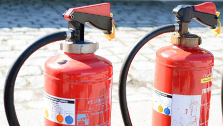 SCOPRI I CORSI DI AGGIORNAMENTO ANTINCENDIO PER LE SQUADRE DI EMERGENZA PER TUTTI GLI ALTRI LIVELLI DI RISCHIO