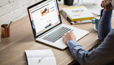 CORSO E-LEARNING DI FORMAZIONE SULLA SICUREZZA PER ADDETTI ALL'USO DEI VIDEOTERMINALI VDT (VALIDO PER AGGIORNAMENTO LAVORATORI) - 1 ORA